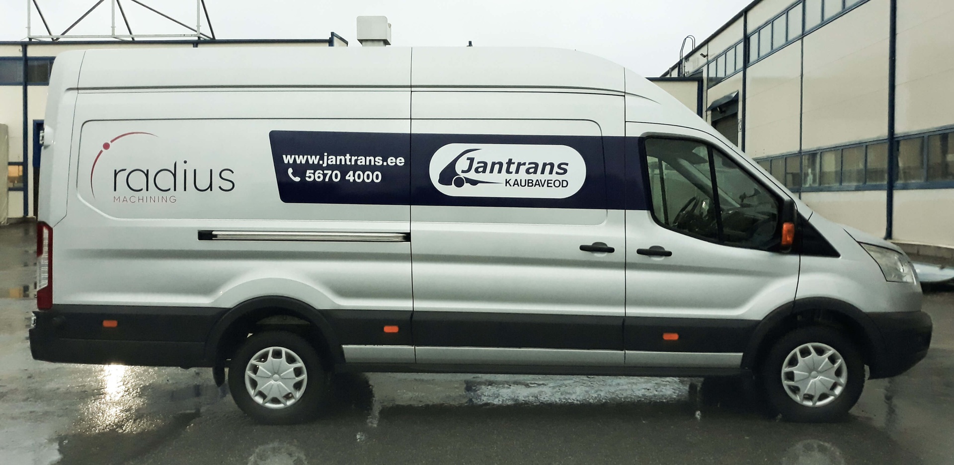 Jantransi kaubik teel